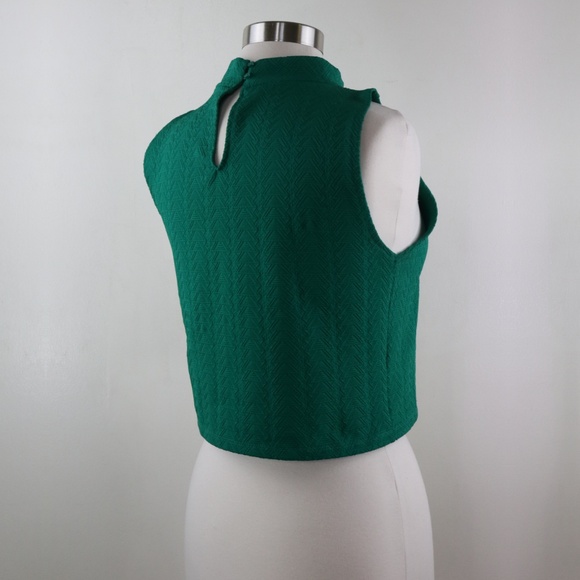 H&M Green Pattern Crop L Top - Picture 5 of 8